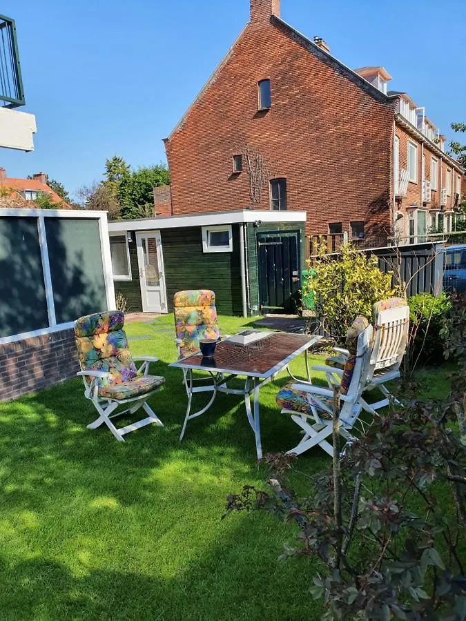 Scheveningen Sea Side Bed and Breakfast Den Haag
