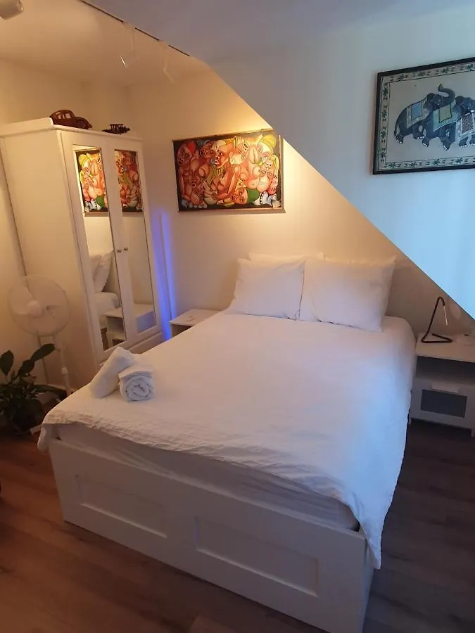 Scheveningen Sea Side Bed and Breakfast Den Haag